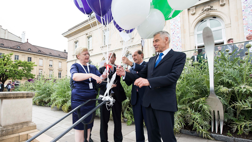 The President of the Swiss Confederation, Johann Schneider-Ammann, the Chairman of the Board of Directors of Nestlé, Peter Brabeck-Letmathe, and Nestlé’s Chief Executive Officer, Paul Bulcke, were all present, Nestlé’s 150 Years